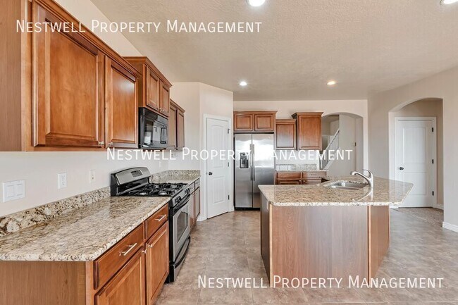 Building Photo - 2827 W Bear Ridge Way