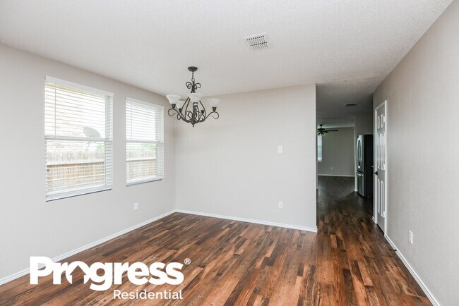 Building Photo - 3845 German Pointer Way
