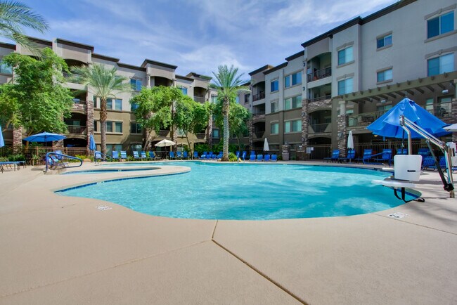 Foto del edificio - 5350 E Deer Valley Dr