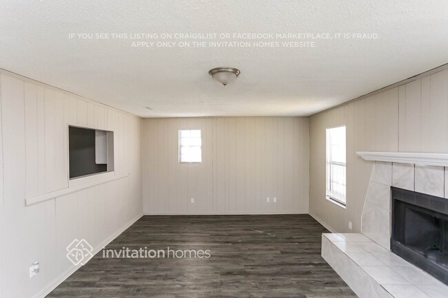 Building Photo - 2621 Princeton Dr