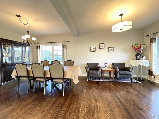 Foto del edificio - 4481 Southwood Heights Dr