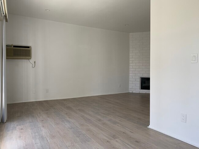 Living Room - 10965 Rochester Ave