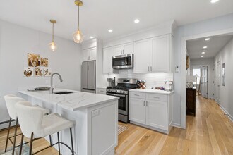 Building Photo - 34 Purchase St