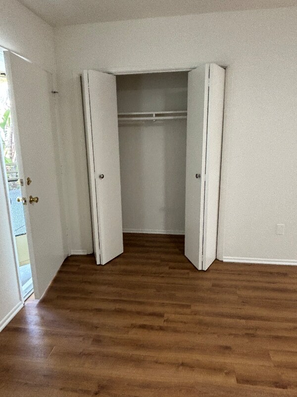 Foto del edificio - 820 S Rosemead Blvd