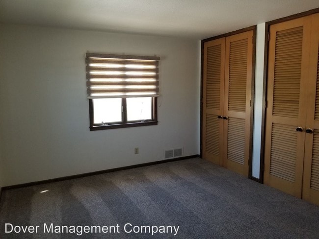 Building Photo - 1109 S 13th St