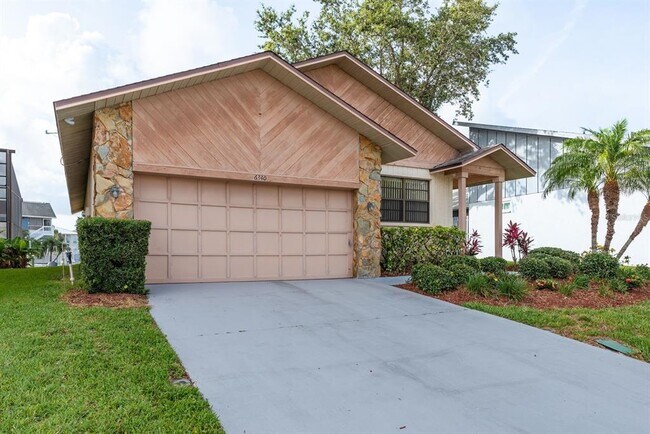 Foto del edificio - 6340 Garland Ct