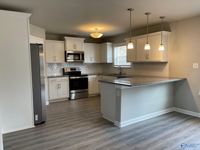 Building Photo - 114 Lady Slipper Bend