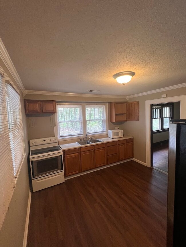 Foto del edificio - 5958 Dayton Blvd