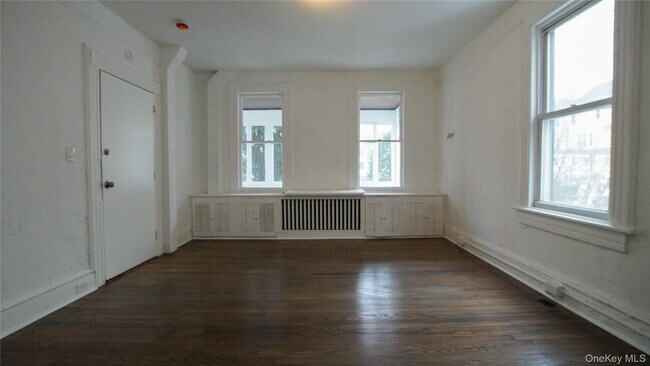 Foto del edificio - 27 Lawrence Ave