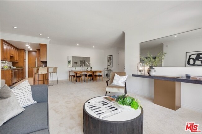 Foto del edificio - 612 S Barrington Ave