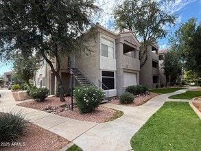 Building Photo - 3830 E Lakewood Pkwy E
