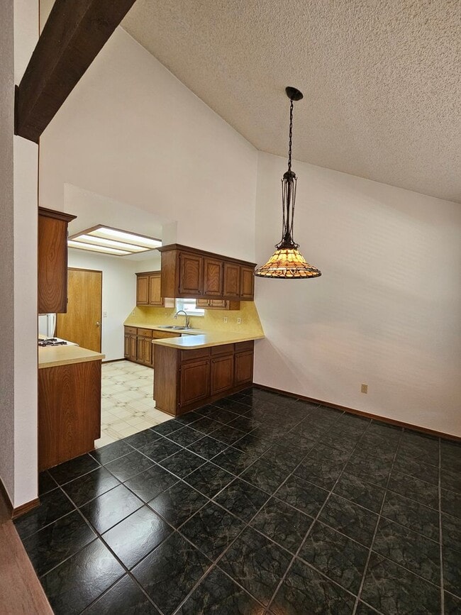 Photo - (3) Bed/(2) Bath in NW Norman Avail NOW! House