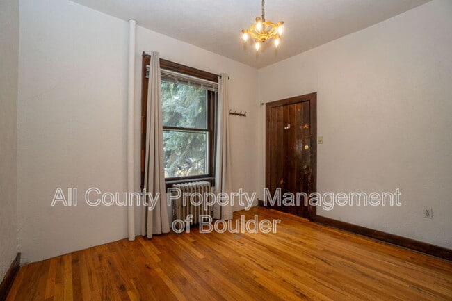Building Photo - 2408 8th St