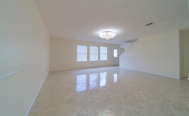 Foto del edificio - 5511 Darby Sq Trl