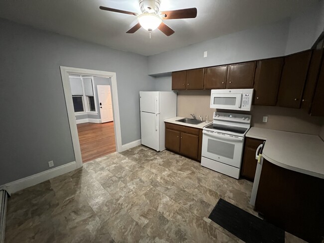 Kitchen - 701 High St