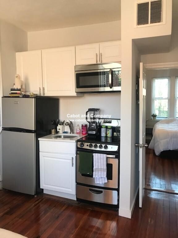 Foto del edificio - 193 Warren Ave