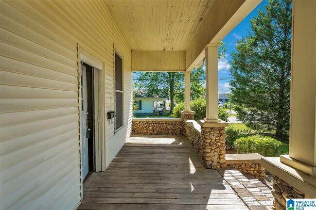 Foto del edificio - 1621 1st Ave N