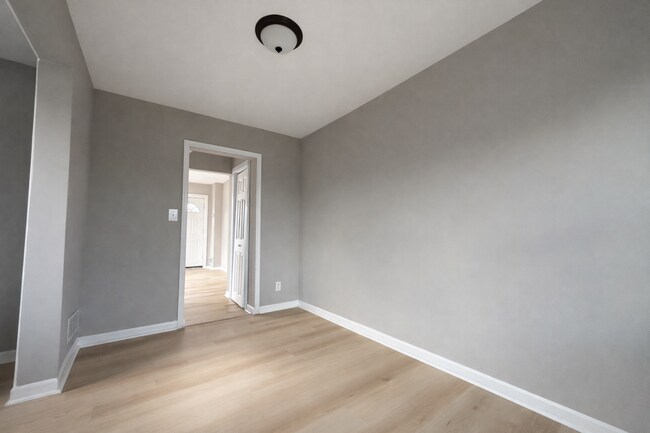 Building Photo - Two Bedroom House In Baltimore City