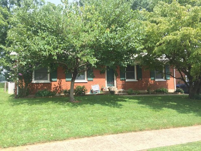 Building Photo - 1913 Wickland Drive