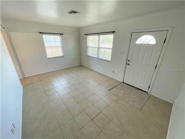 Foto del edificio - 2334 38th Ave N