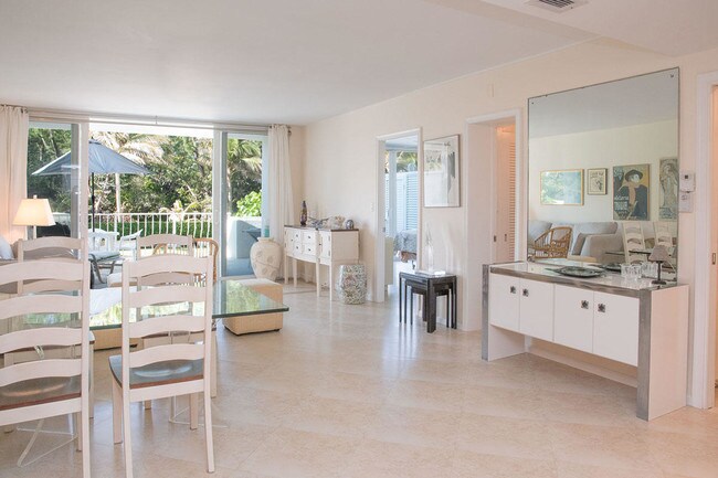 Foto del edificio - 2774 S Ocean Blvd