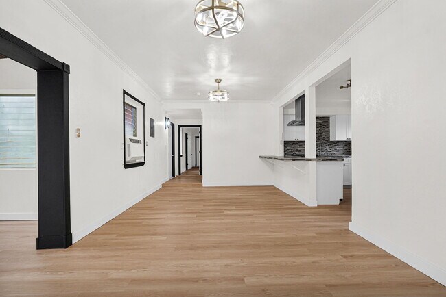 Foto del edificio - 751 NE 122nd St