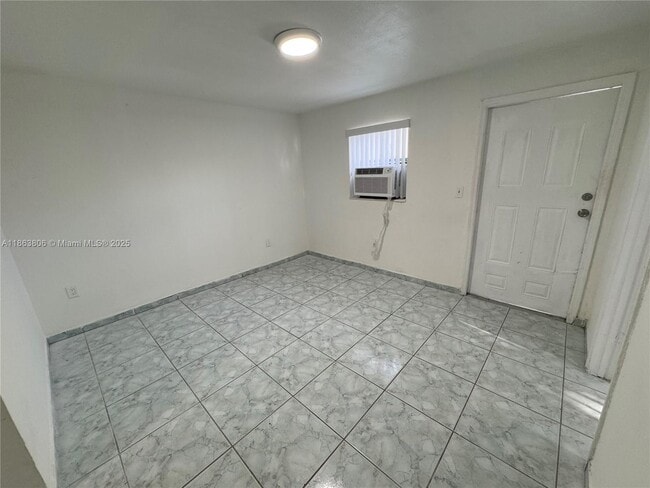 Building Photo - 2148 NW 18th Terrace