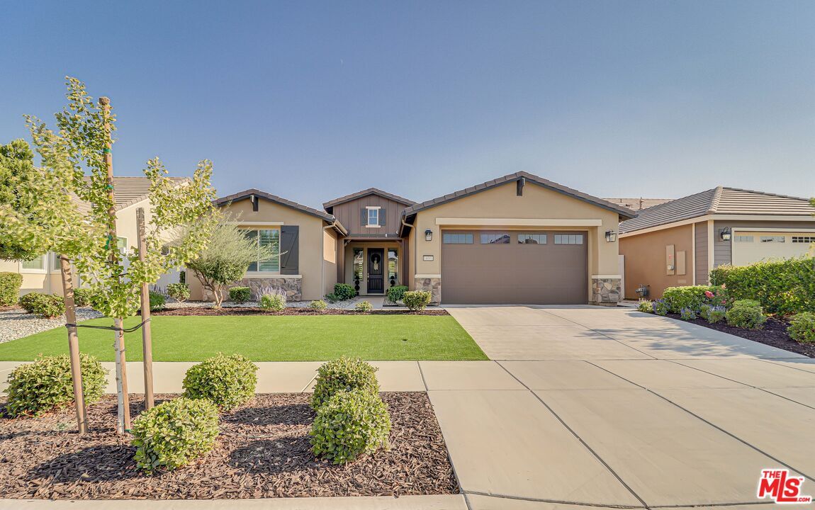 Foto principal - 14001 Barbon Beck Ave