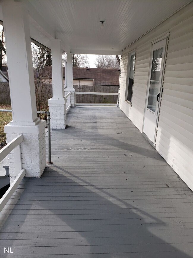 Building Photo - 3 br, 2 bath House - 3406 McArthur Dr