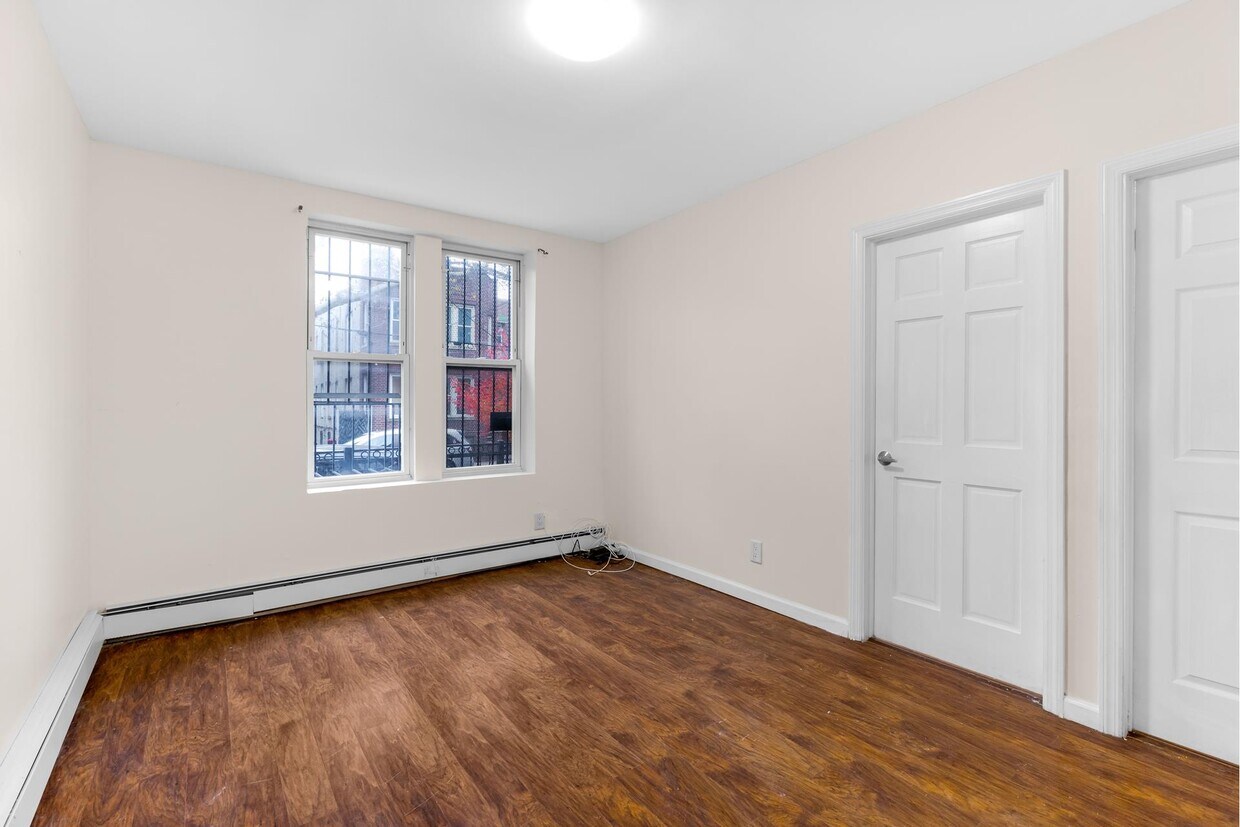 363 Amboy St Unit 1F, Brooklyn, NY 11212 Room for Rent in Brooklyn
