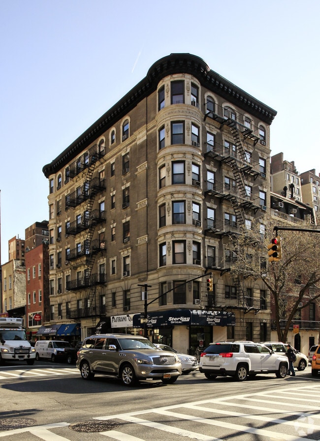 St. Apartments New York, NY