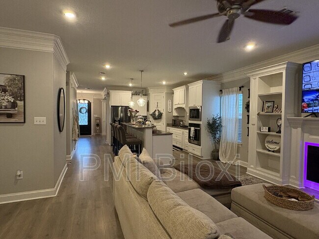 Foto del edificio - 211 Madison Pl Dr