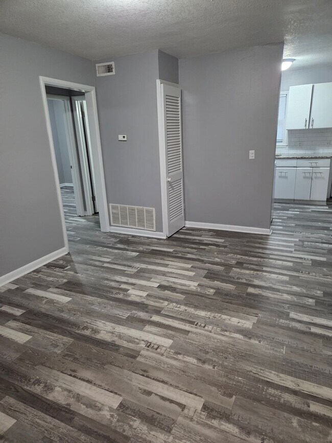 Foto del edificio - 1025 S St Clair St