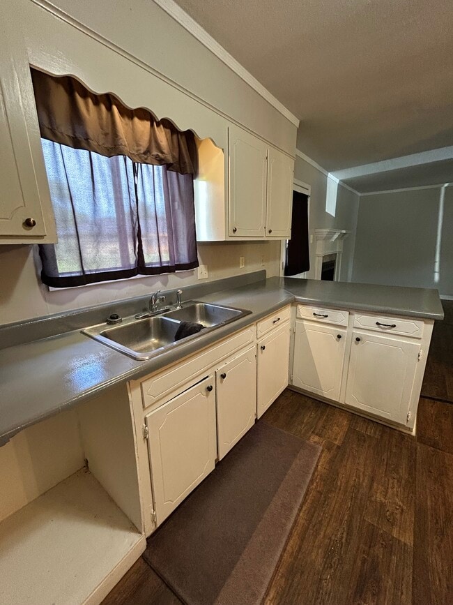 Building Photo - 5202 Wilton Dr