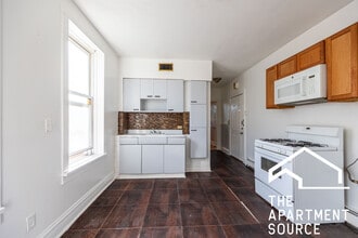 Building Photo - 2652 W 23rd Pl
