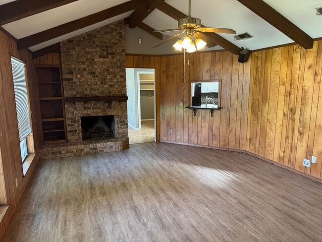 Building Photo - 4931 Gen Rusk Dr