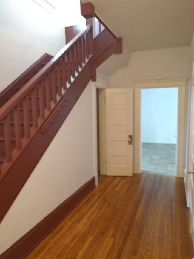 Foto del edificio - 2228 Yew St