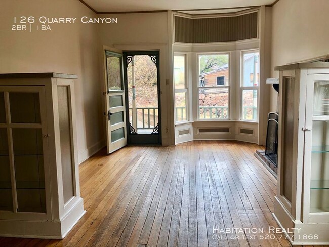 Building Photo - Charming 2 bed/1 bath in Old Bisbee!