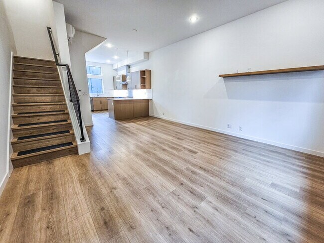 Foto del edificio - 2425 S Plum St