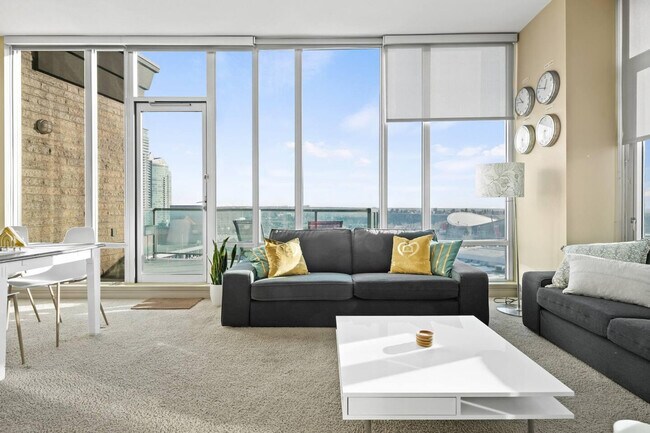 Building Photo - 312-314 14 Ave SE