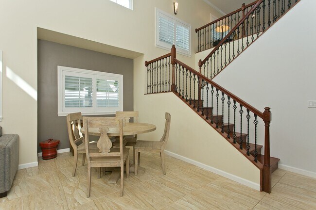 Foto del edificio - Wonderfully furnished rental - available i...