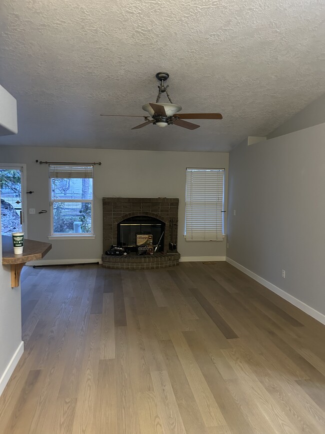 Building Photo - 3720 E Presidential Dr