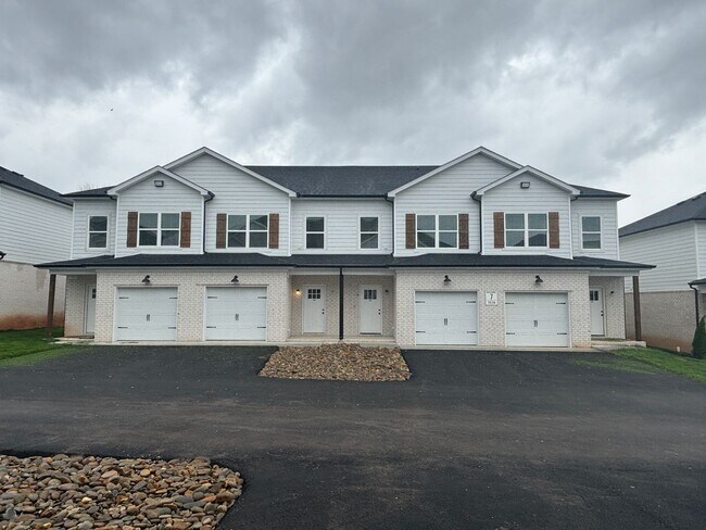 Foto del edificio - 2 bed, 2.5 bath