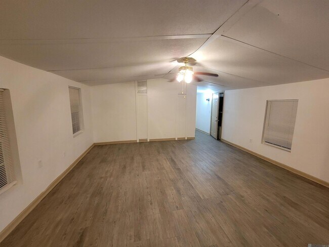 Foto del edificio - 4505 Lupine St