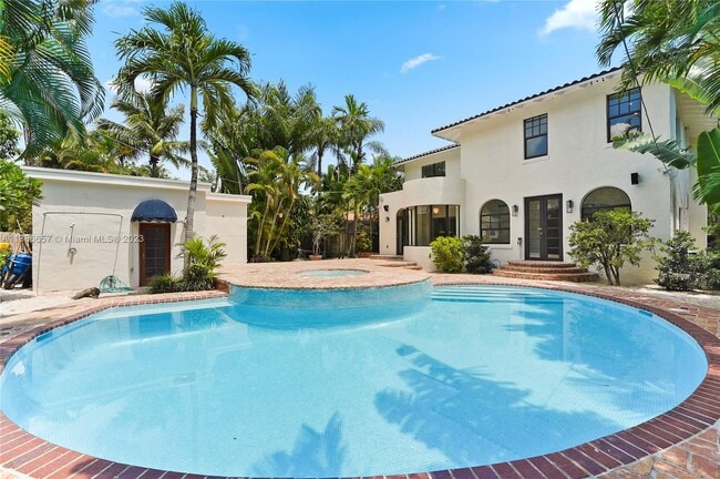 Foto del edificio - 5978 NE 6th Ct