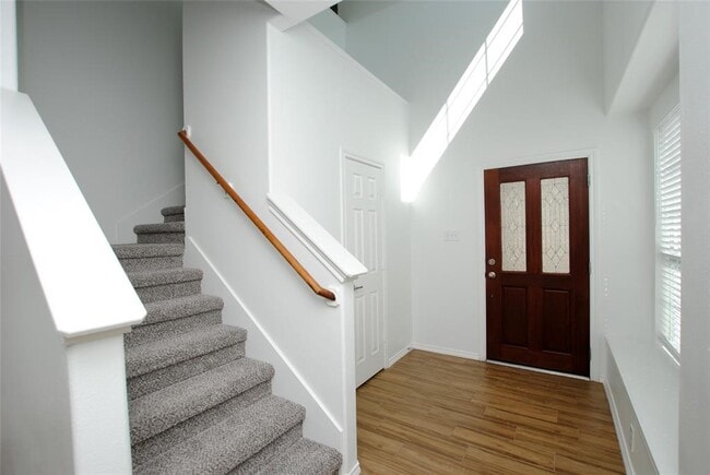 Building Photo - 3212 Victorian Manor Ln