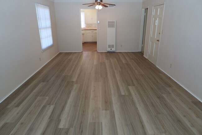 Building Photo - 5319 Whitsett Ave