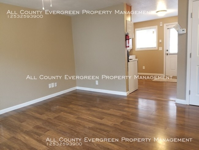 Foto del edificio - 1517 E 38th St