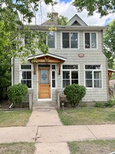 Building Photo - 523 15th St S