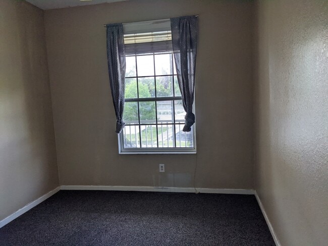 Building Photo - 588 Brantley Terrace